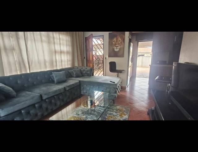 2 BEDROOM HOUSE FOR SALE IN DANVILLE